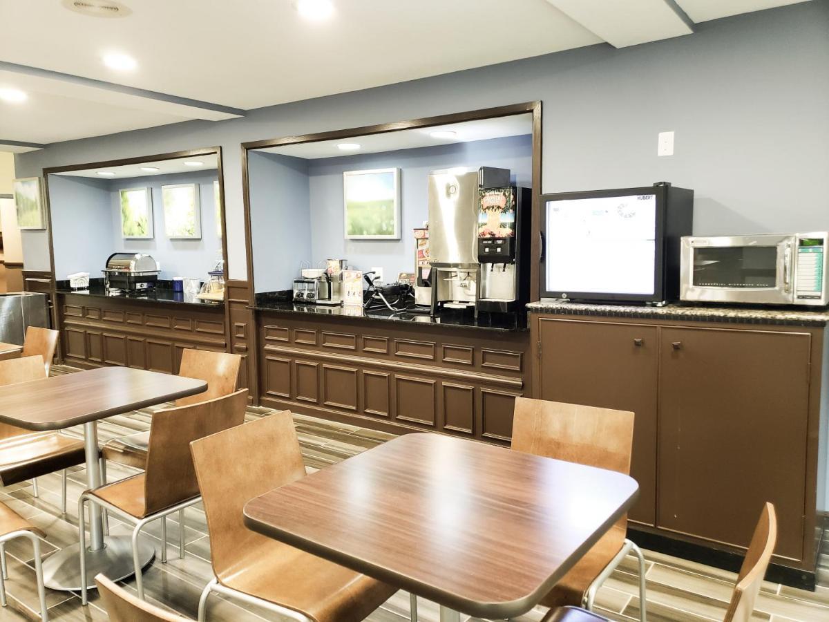 Days Inn & Suites By Wyndham Мерилвил Екстериор снимка